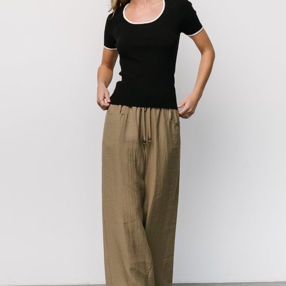 Baltic Born Dena Ribbed Top | Black + White Size 1XL1XL - Picture 3 of 4